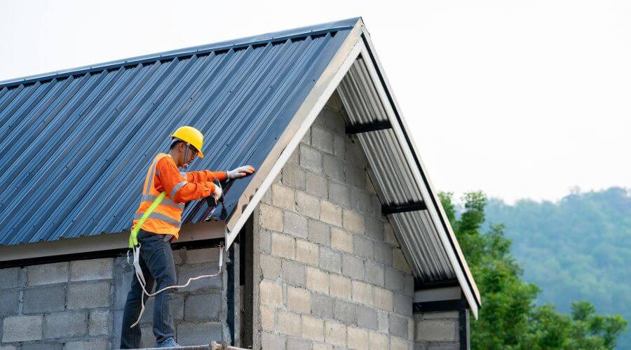 Expert new roof installation services in Monroe, WI